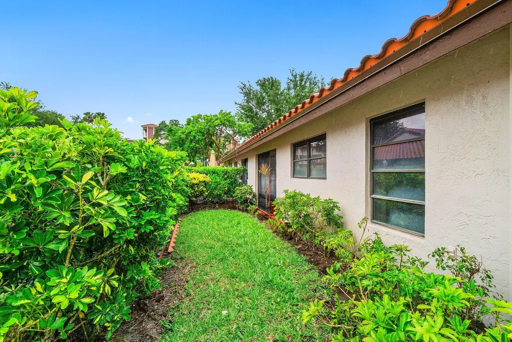 6215 Kings Gate Circle Delray Beach FL 33484