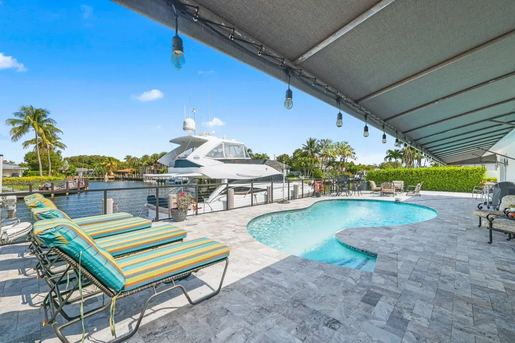 4021 NE 27th Terrace Lighthouse Point FL 33064