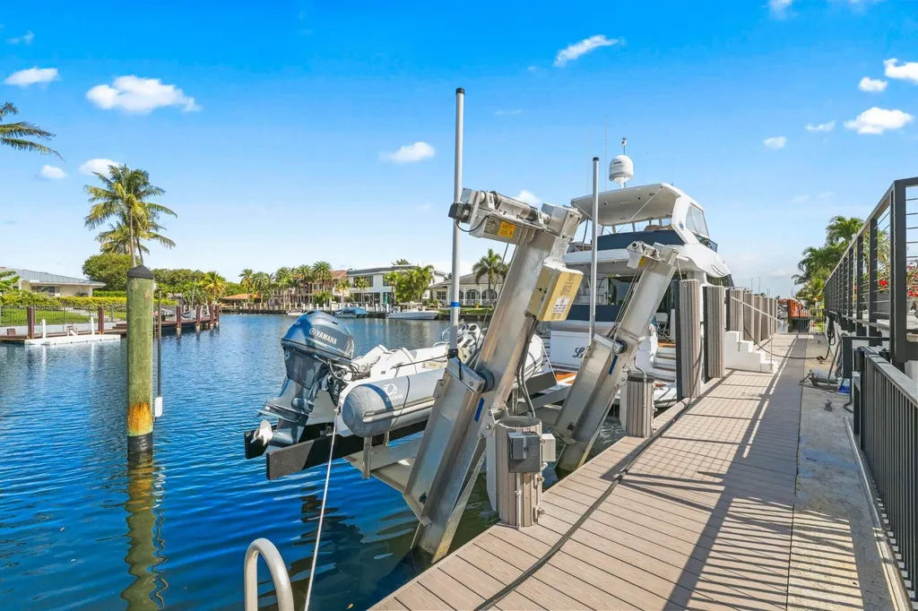 4021 NE 27th Terrace Lighthouse Point FL 33064