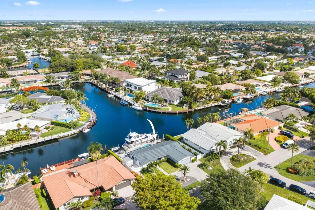 4021 NE 27th Terrace Lighthouse Point FL 33064
