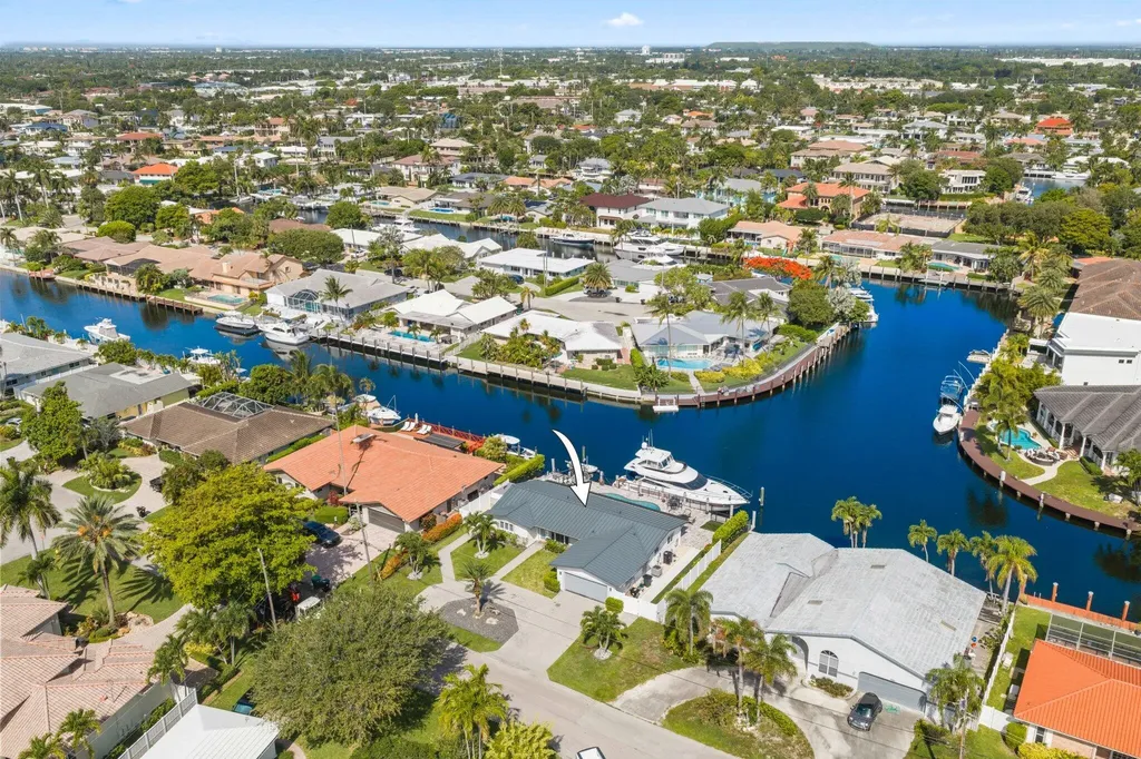4021 NE 27th Terrace Lighthouse Point FL 33064