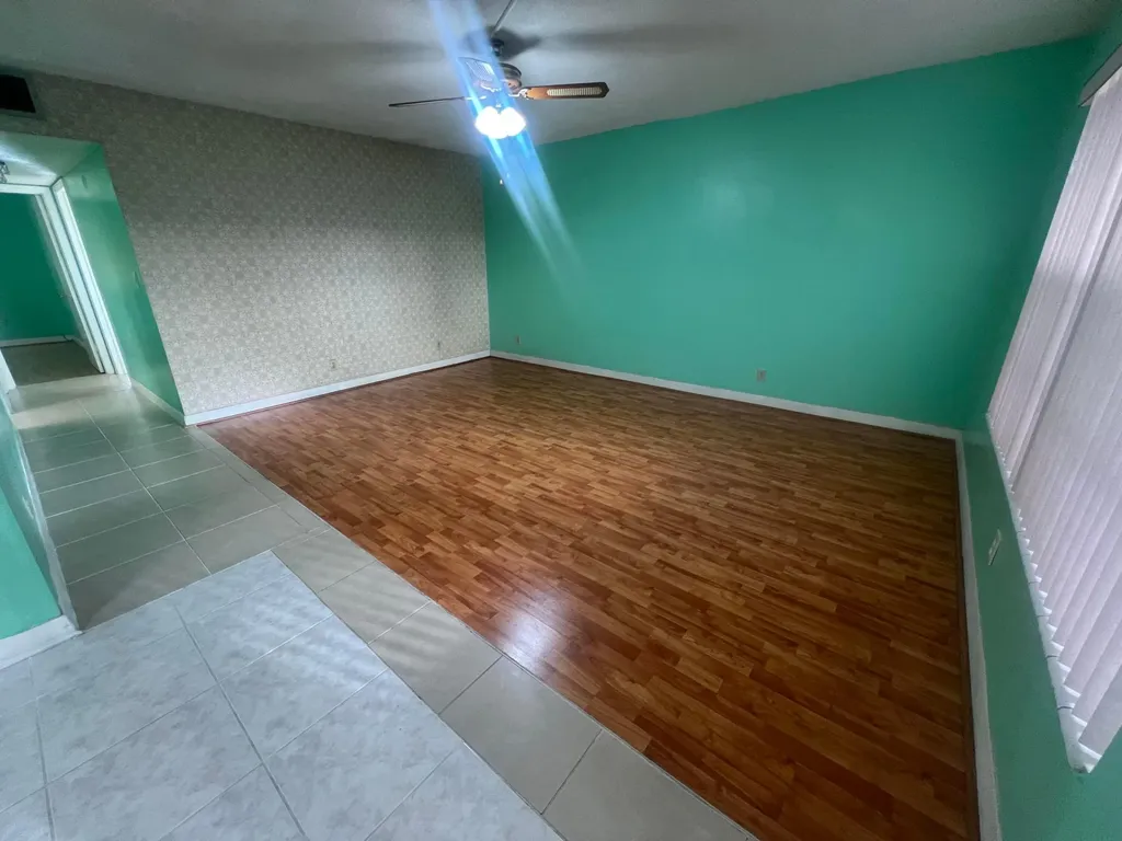 3071 NW 47th Terrace Lauderdale Lakes FL 33313