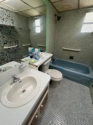 3071 NW 47th Terrace Lauderdale Lakes FL 33313