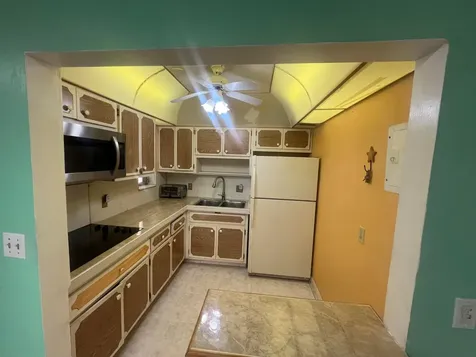 3071 NW 47th Terrace Lauderdale Lakes FL 33313