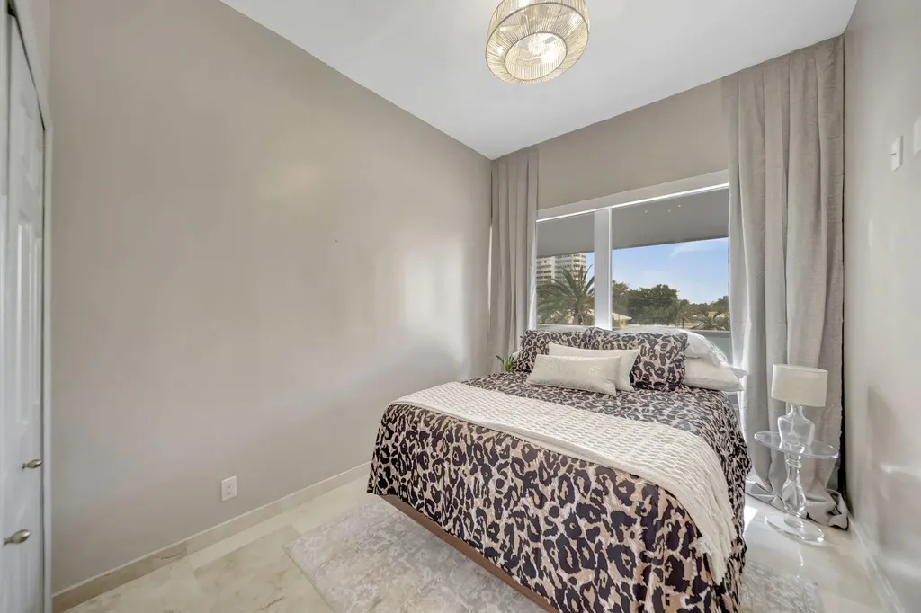 2100 S Ocean Lane Fort Lauderdale FL 33316