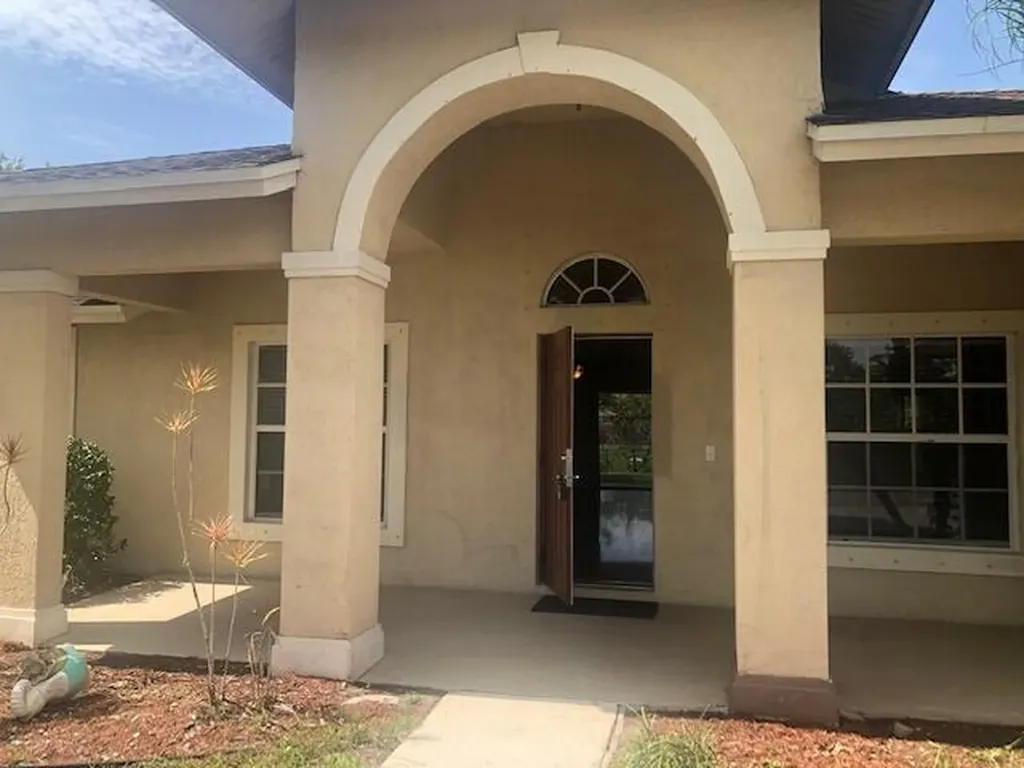 1201 SW Idol Avenue Port St Lucie FL 34953