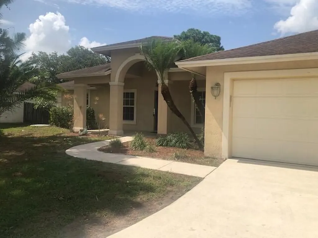 1201 SW Idol Avenue Port St Lucie FL 34953