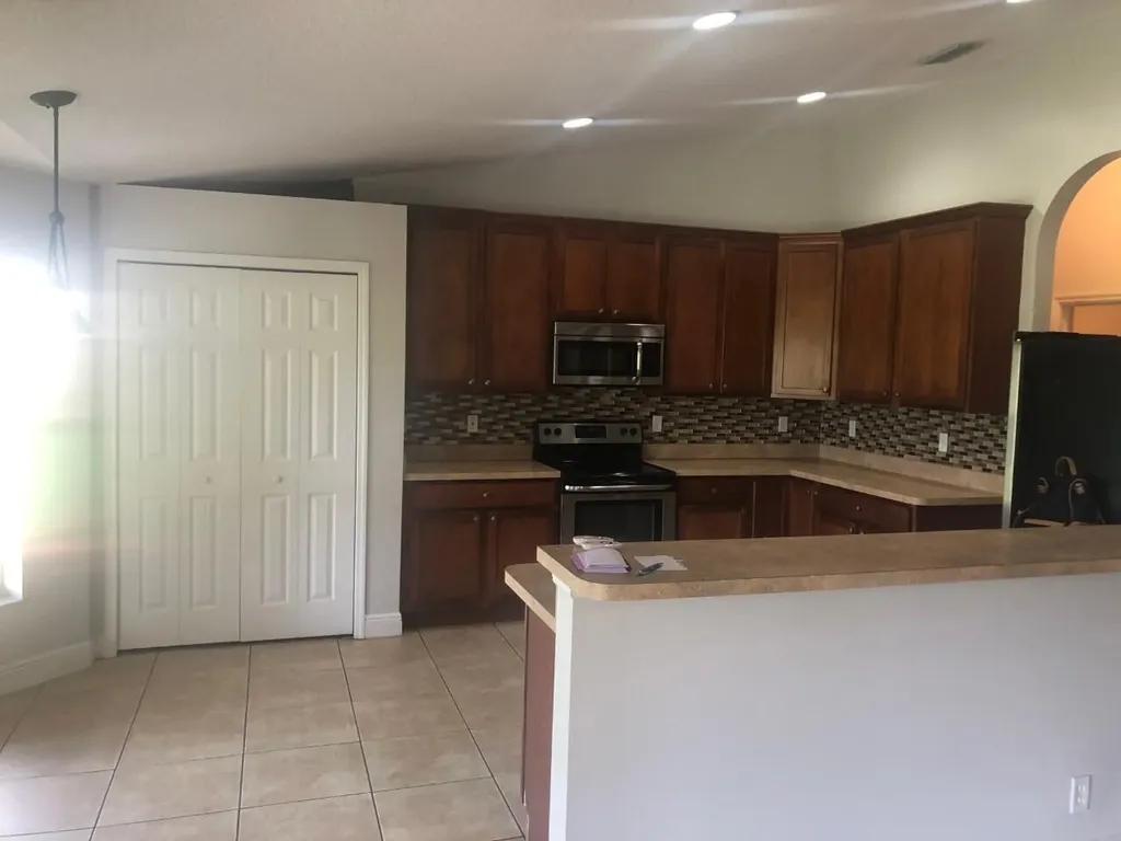 1201 SW Idol Avenue Port St Lucie FL 34953