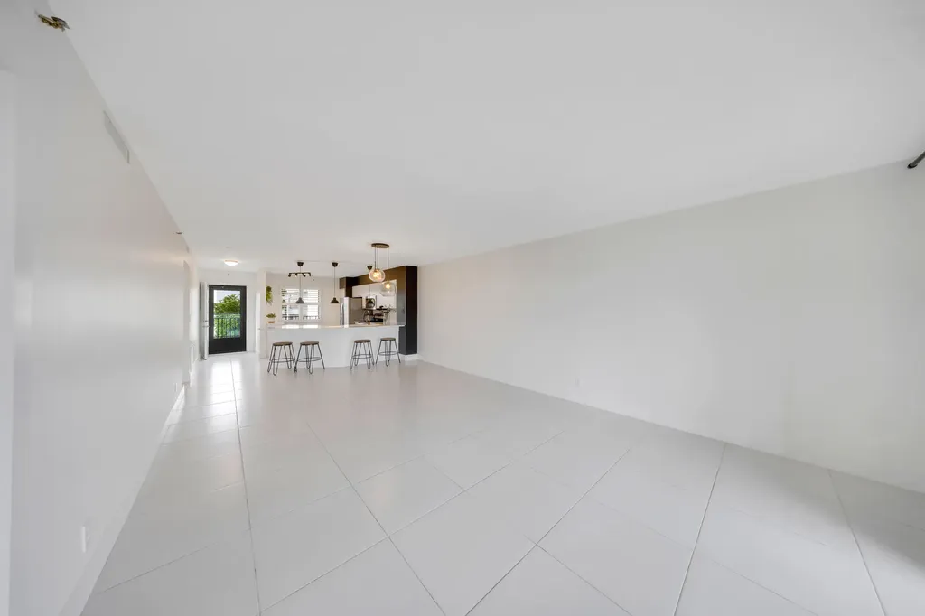 2217 Cypress Island Drive Pompano Beach FL 33069