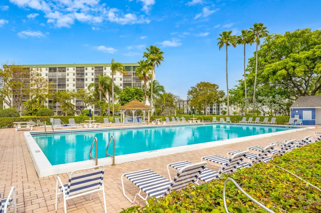 2217 Cypress Island Drive Pompano Beach FL 33069