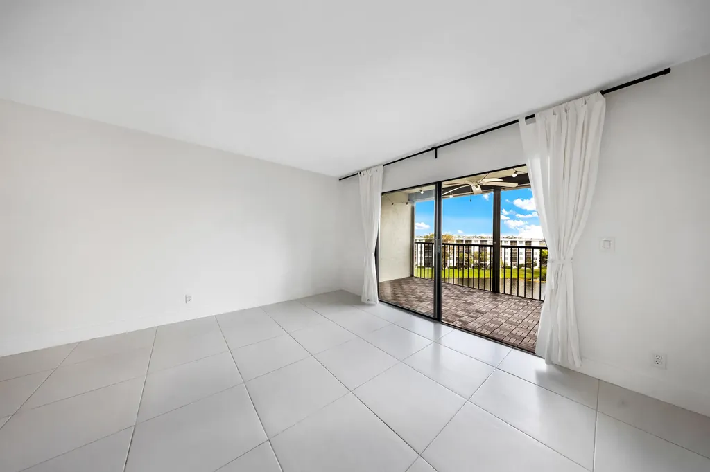 2217 Cypress Island Drive Pompano Beach FL 33069