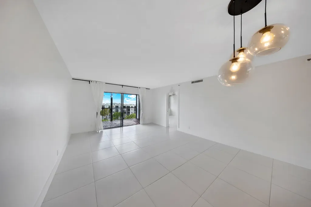2217 Cypress Island Drive Pompano Beach FL 33069