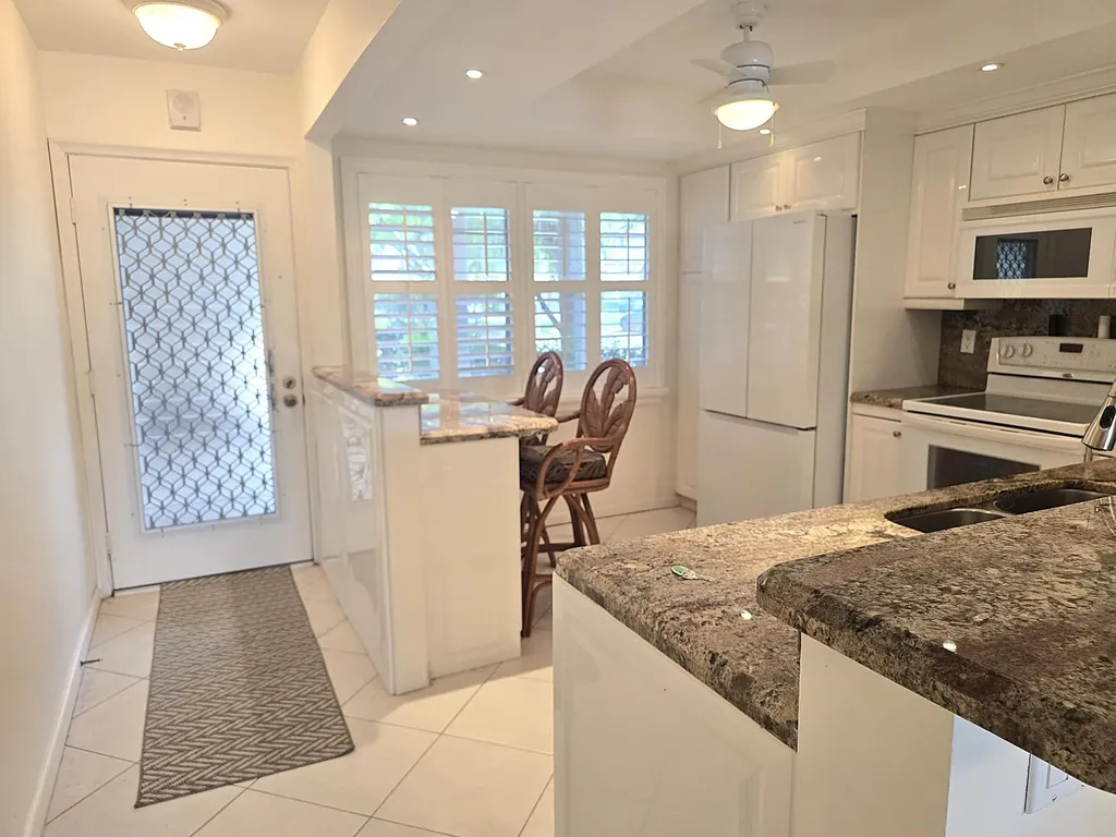 3205 Portofino Point Coconut Creek FL 33066