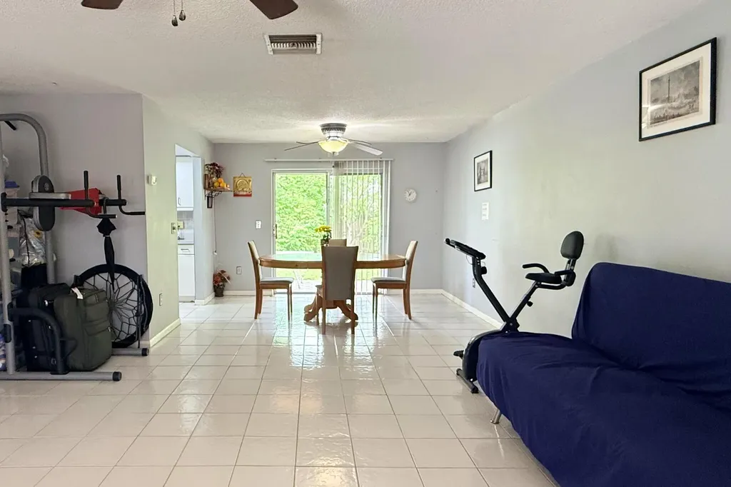 22652 SW 64th Way Boca Raton FL 33428