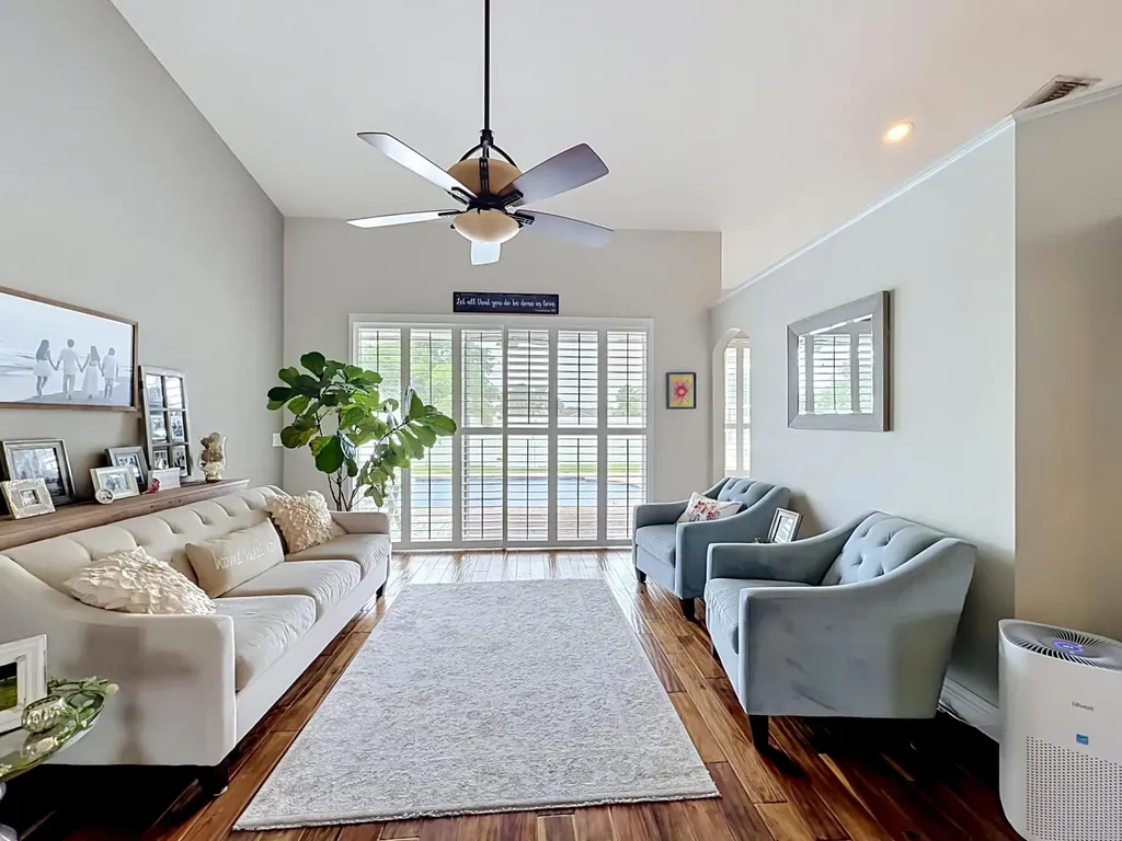 9419 Lake Serena Boca Raton FL 33496