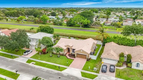 9419 Lake Serena Boca Raton FL 33496