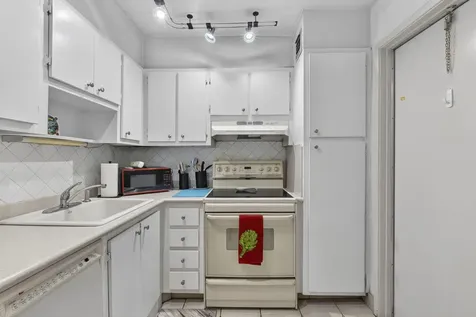 3000 S Course Drive Pompano Beach FL 33069
