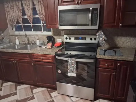 1234 NE 151st Street NE Miami FL 33162
