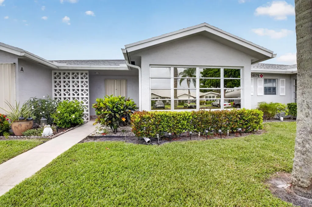 14579 Canalview Drive Delray Beach FL 33484