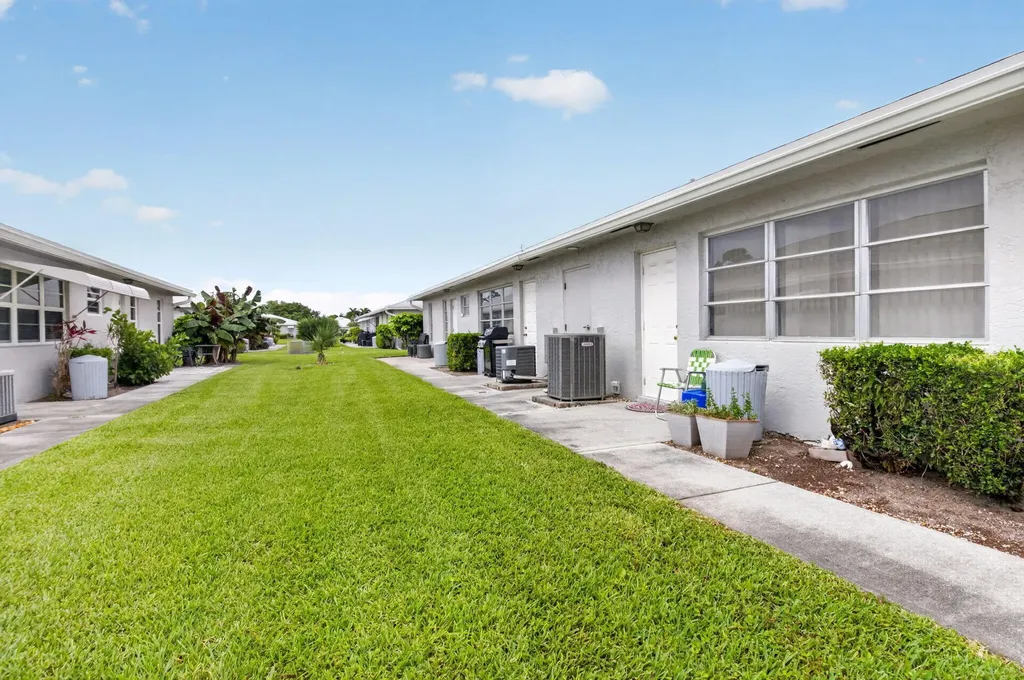 14579 Canalview Drive Delray Beach FL 33484