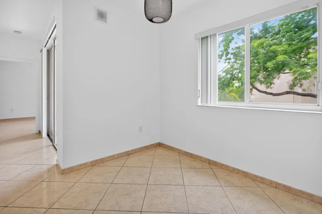 7085 Nova Drive Davie FL 33317