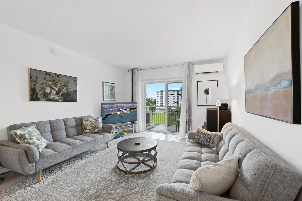 720 Orton Avenue Fort Lauderdale FL 33304