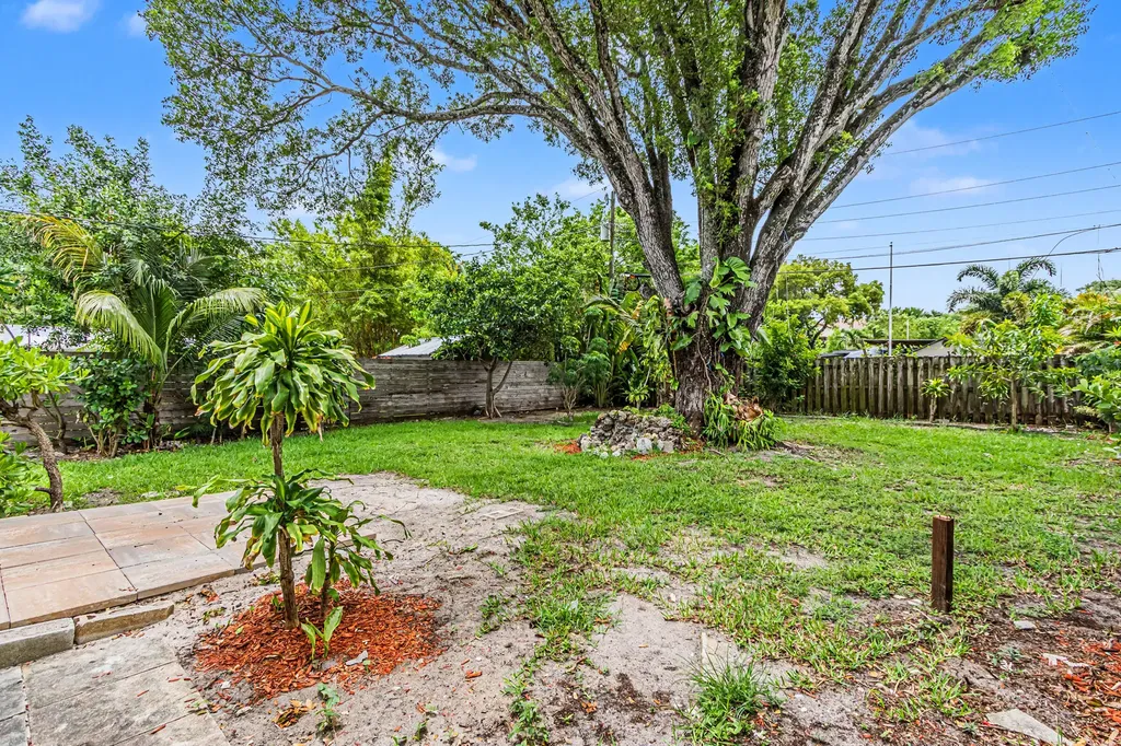 604 NE 14th Place Fort Lauderdale FL 33304