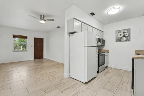 604 NE 14th Place Fort Lauderdale FL 33304