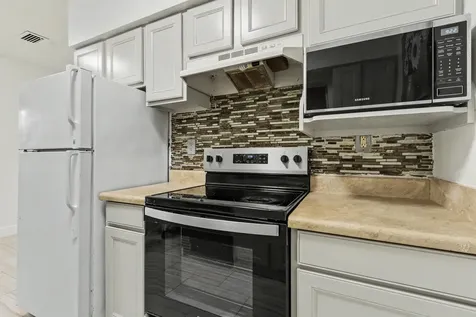 604 NE 14th Place Fort Lauderdale FL 33304