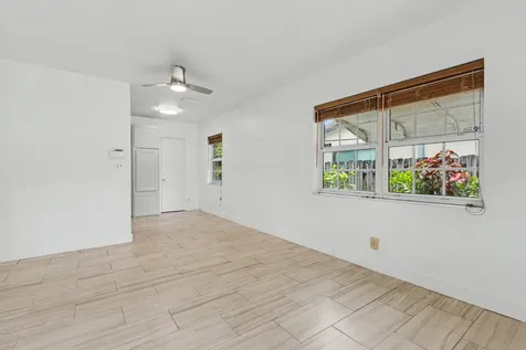 604 NE 14th Place Fort Lauderdale FL 33304