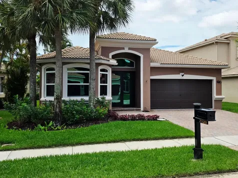 7120 Via Lake Worth FL 33467