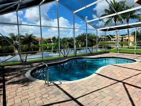 7120 Via Leonardo Lake Worth FL 33467