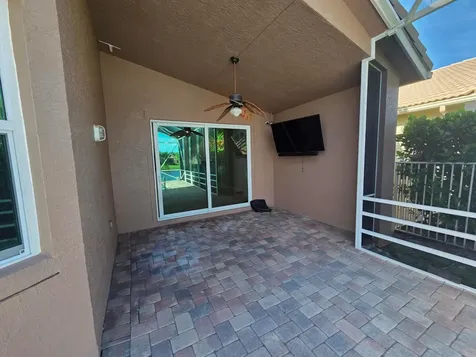 7120 Via Leonardo Lake Worth FL 33467