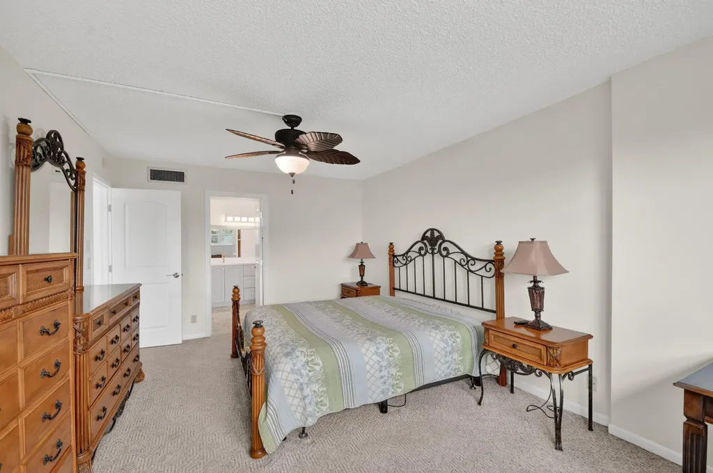 3425 Via Poinciana Lake Worth FL 33467