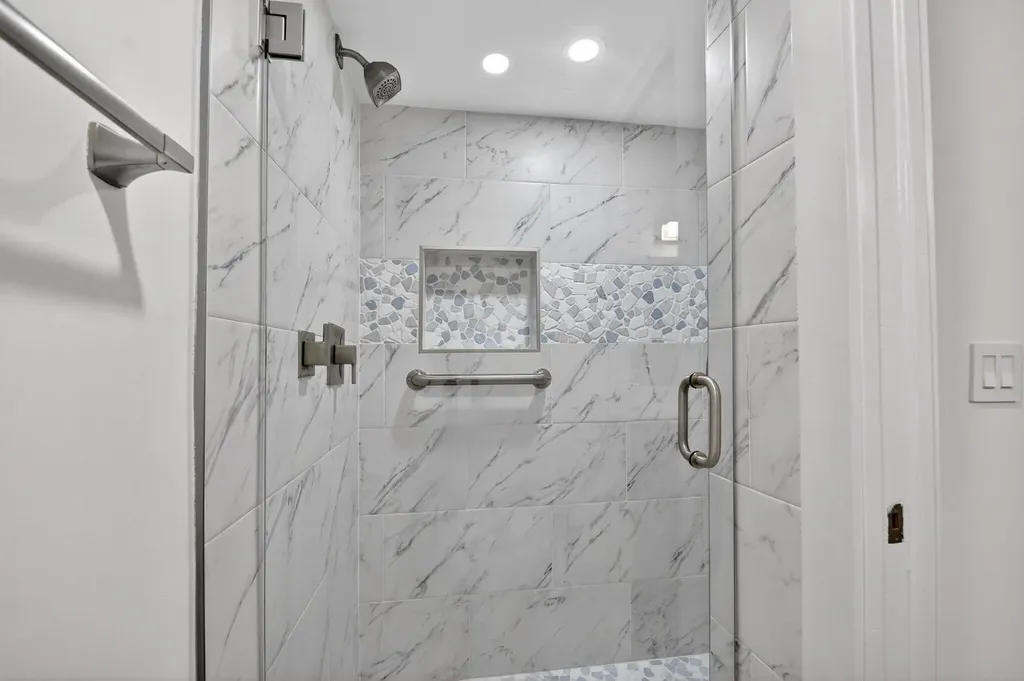 3425 Via Poinciana Lake Worth FL 33467