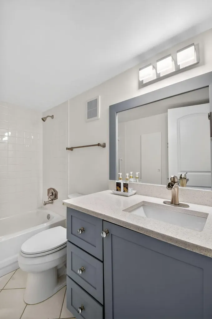 3425 Via Poinciana Lake Worth FL 33467