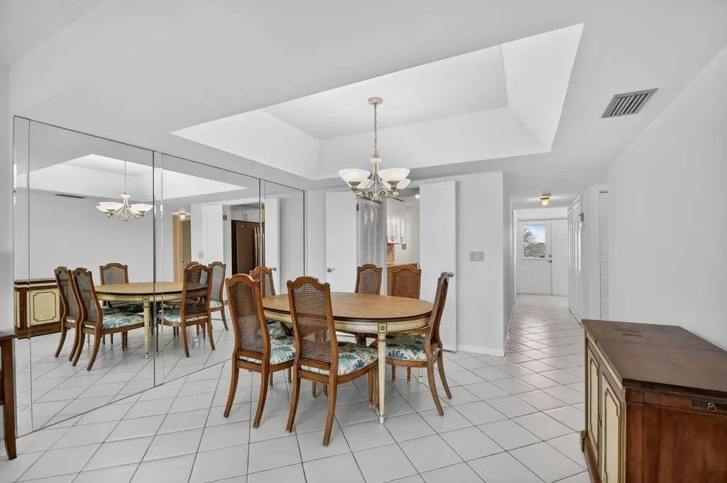 3425 Via Poinciana Lake Worth FL 33467