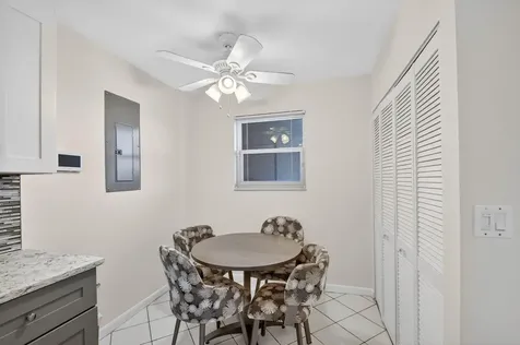 3425 Via Poinciana Lake Worth FL 33467