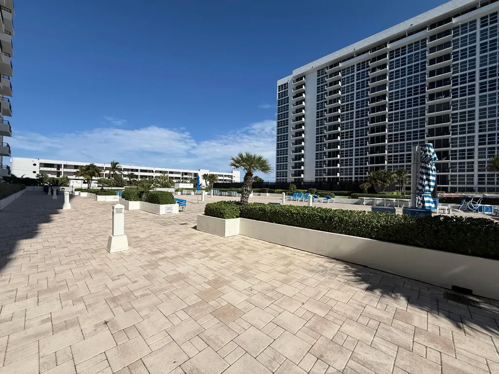 531 N Ocean Boulevard Pompano Beach FL 33062