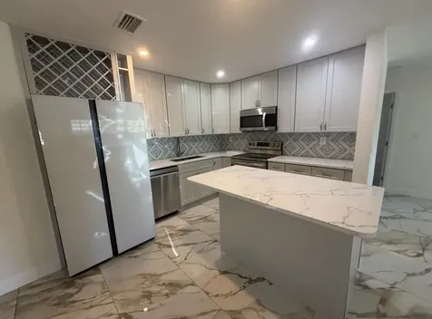 2122 NE 1st Court Boynton Beach FL 33435