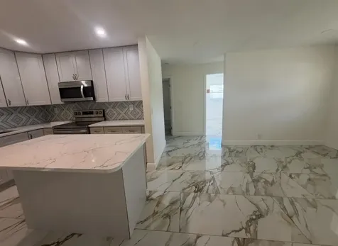 2122 NE 1st Court Boynton Beach FL 33435