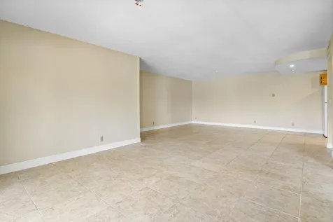 826 Sky Pine Way Greenacres FL 33415