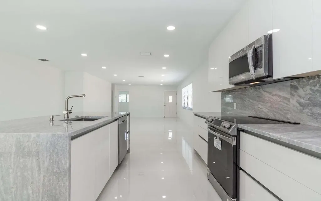 524 NW 53rd Street Boca Raton FL 33487