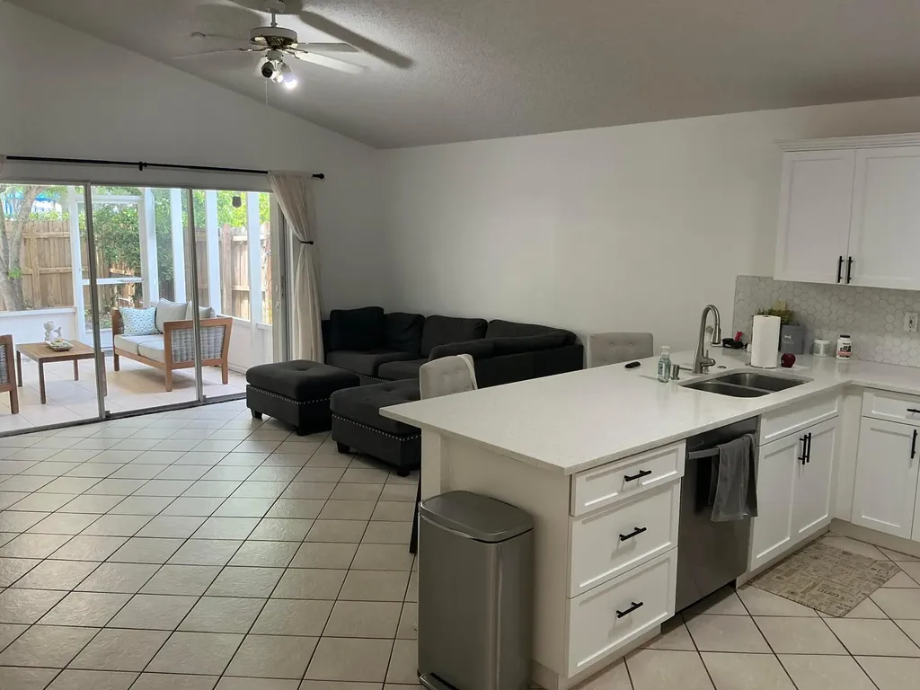 8229 White Rock Circle Boynton Beach FL 33436