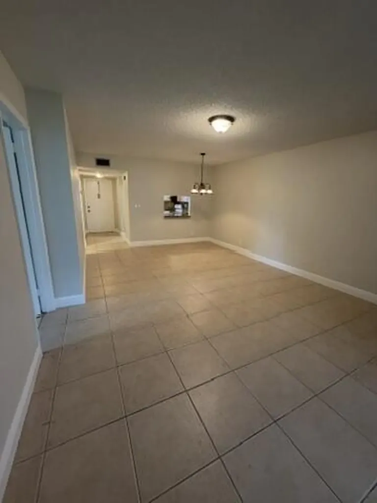 9338 SW 3rd Street Boca Raton FL 33428
