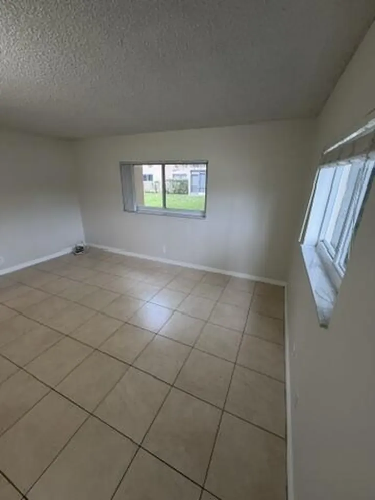 9338 SW 3rd Street Boca Raton FL 33428