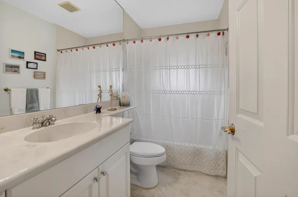 5217 Glenville Drive Boynton Beach FL 33437