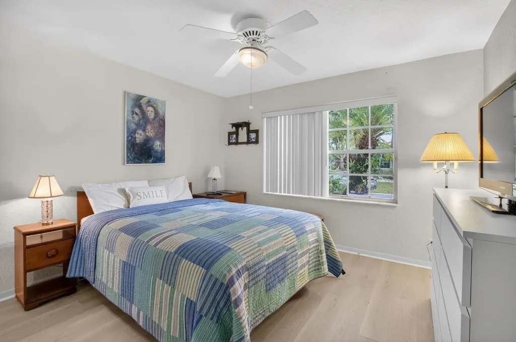 5217 Glenville Drive Boynton Beach FL 33437