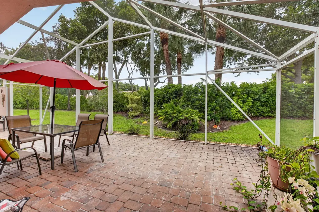 5217 Glenville Drive Boynton Beach FL 33437