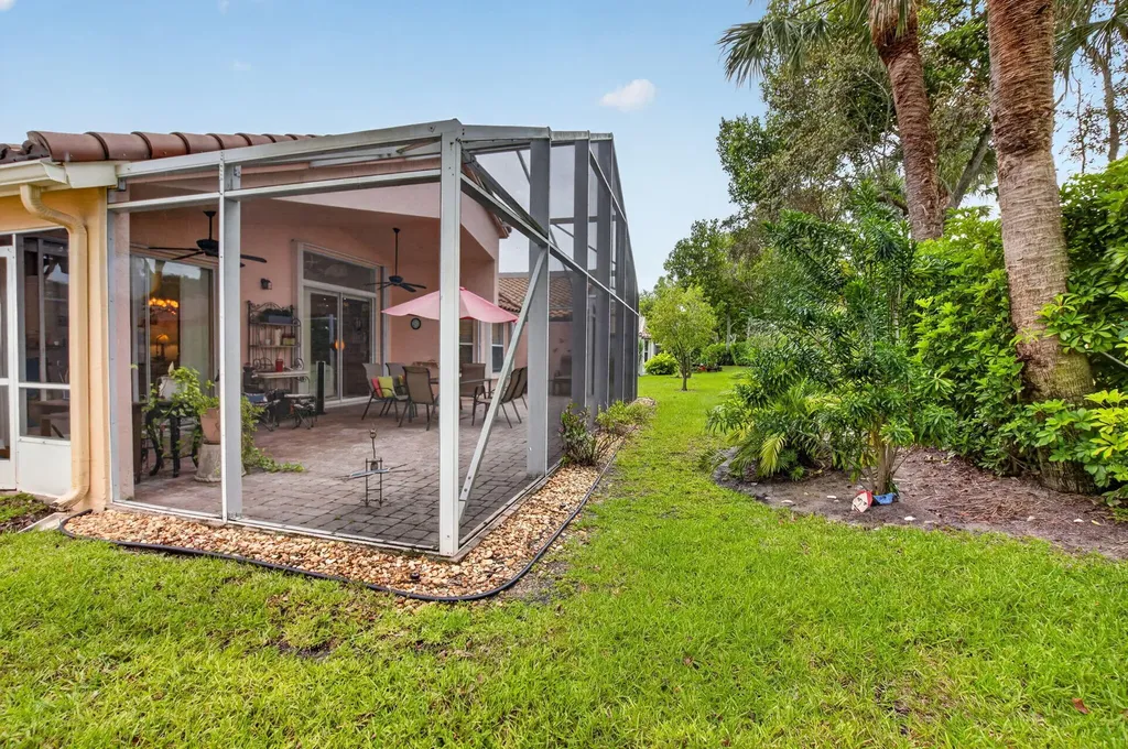 5217 Glenville Drive Boynton Beach FL 33437